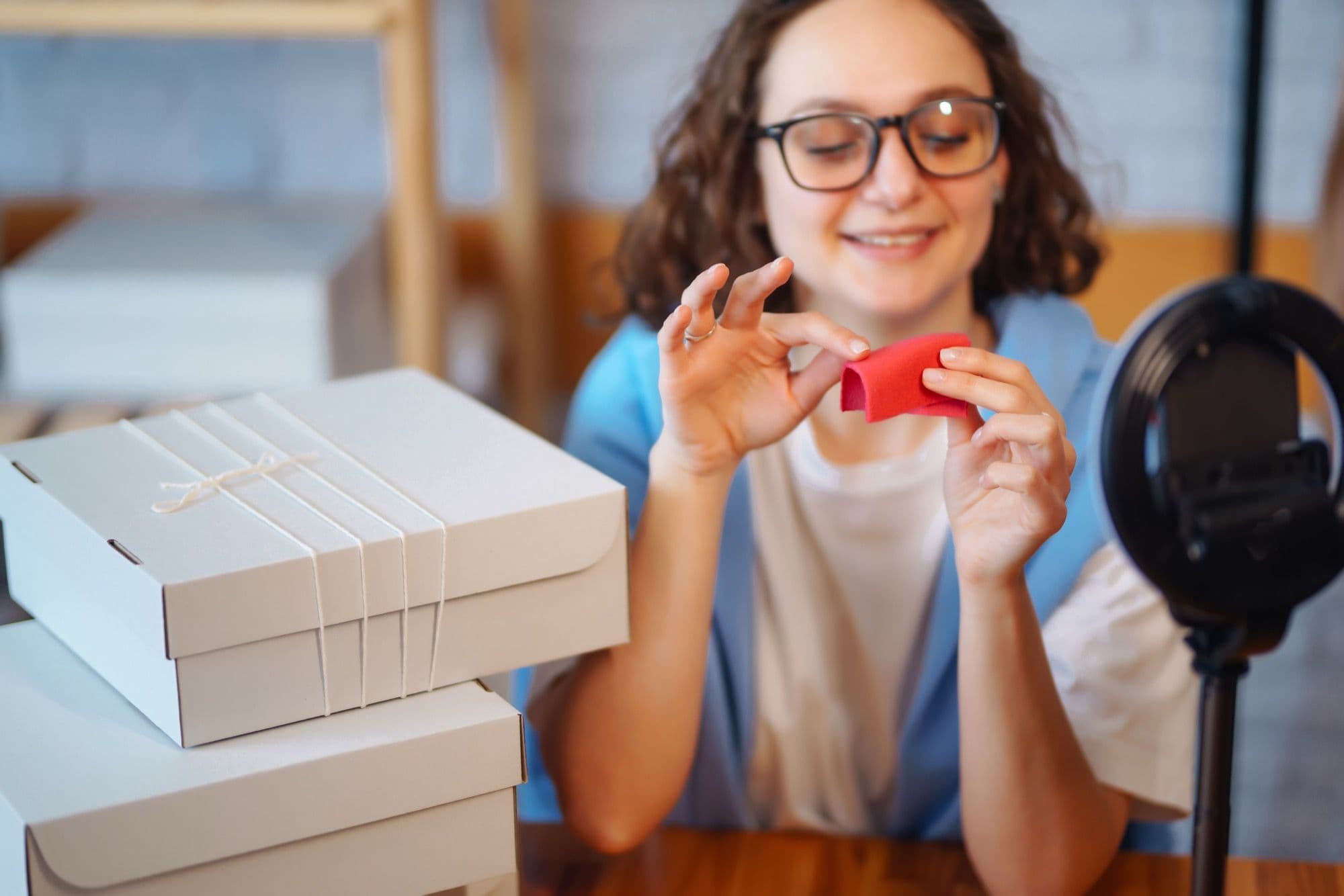 Ecommerce Video Testimonials: How Top Brands Use Customer Videos to Sell More